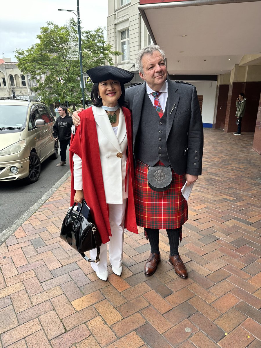 @BarmesLizzie <a href="/ShiYunZhao/">SW Chew PhD MBChB</a> <a href="/MindyWishart/">Mindy ChenWishart</a> With my wonderful husband of forever Dr John Sinclair who also has a doctorate from Otago uni in poetry. TS Eliot. Bruce tartan. Mother’s side. Sinclair tie. His father’s side. What wonderful people they were!!