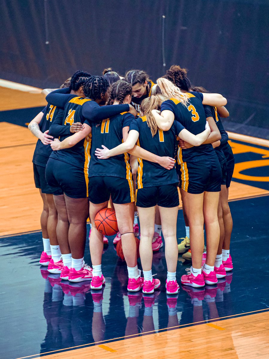 Heading into break feeling really proud of this TEAM - we made a decision to focus on things we can control and battle for one another! 

Finished the weekend 3-0 at the Nickerson Tournament and getting better. We in the 🚤 rowing in the right direction! #🏆arentwoninDecember