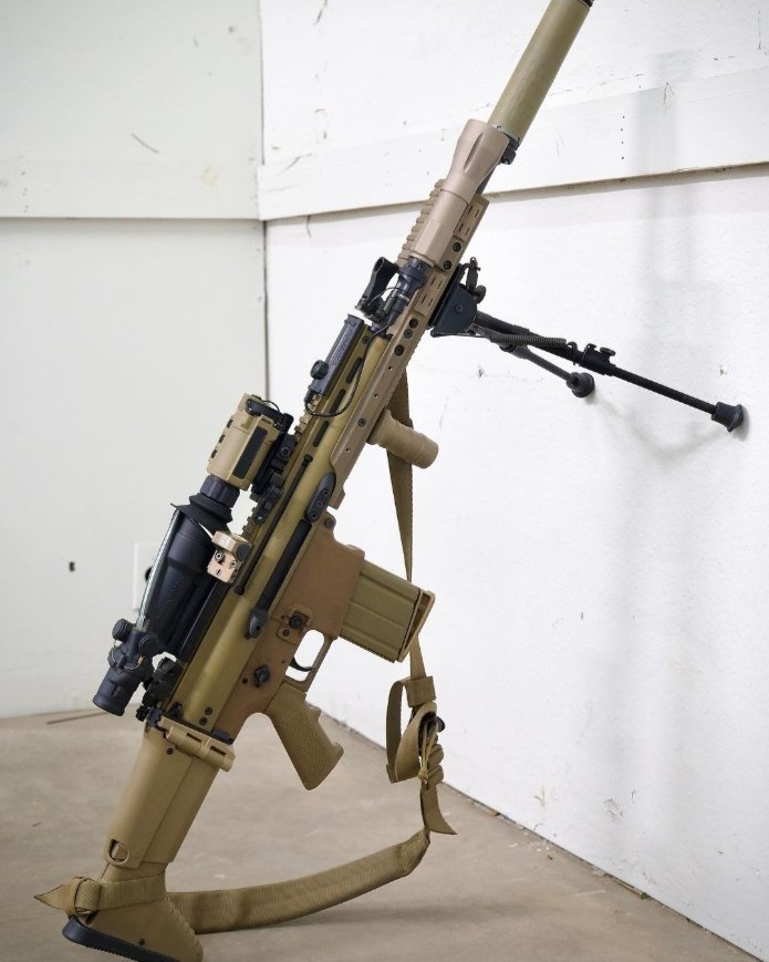 OpticsPlanet's tweet photo. ๐ธ by mud_gunner on IG
.
SundayGunday ๐ช
.
#opticsplanet #fde #scar #pewpew #firearms #gunsofinstgram #gunsdaily https://t.co/cz3hNumI7m