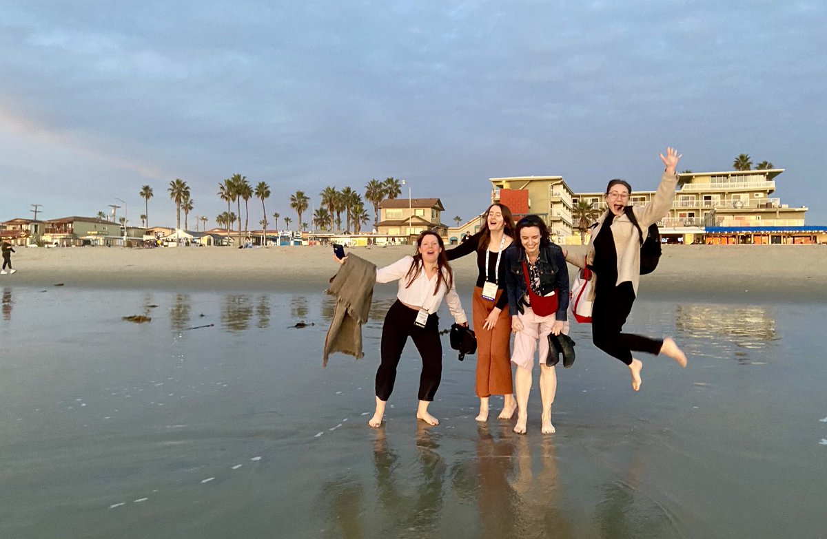 Jumping for joy to have wonderful colleagues like this ⁦<a href="/KingstonHSC/">KingstonHSC</a>⁩ ⁦<a href="/CDNCancerTrials/">CCTG</a>⁩ ⁦⁦<a href="/queensu/">Queen's University</a>⁩