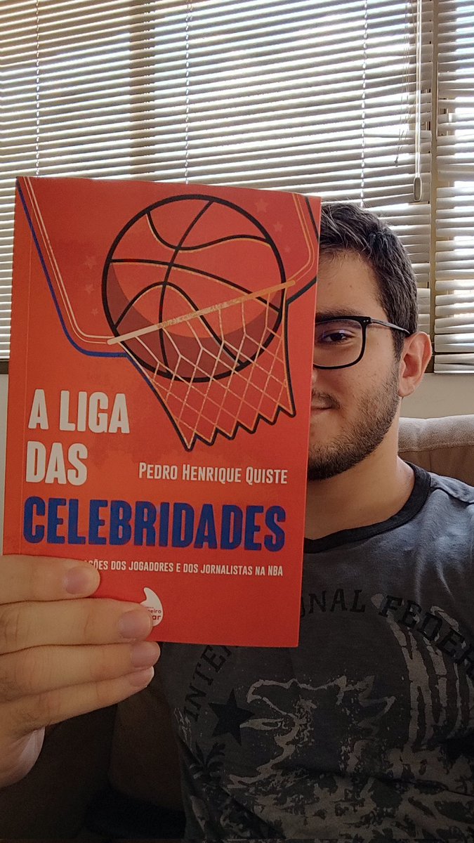 ph_quiste's tweet image. Mais de 10 horas de entrevistas exclusivas, 30+ livros lidos e centenas de jornais antigos.

Publiquei um livro pra todo fã de NBA e também pra todo jornalista. IMPOSSÍVEL alguém não gostar disso aqui, tá? 

Apoia meu trabalho ae 🥺
edprimeirolugar.com.br/liga