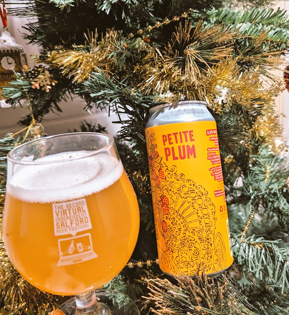 PolymathTim's tweet photo. There was me thinking that @burningskybeer Petite Saison couldn't possibly be any better, but this is the business.
Loads of refreshing citrusy funk dtill but somehow tempered and enhanced by earthy plums.
#SWSAdvent #Day17 https://t.co/wEE7ctwRgc