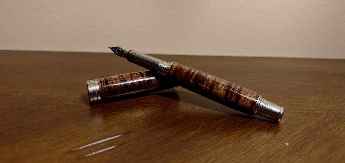 I always get asked if I make fountain pens… and well yes yes I do!