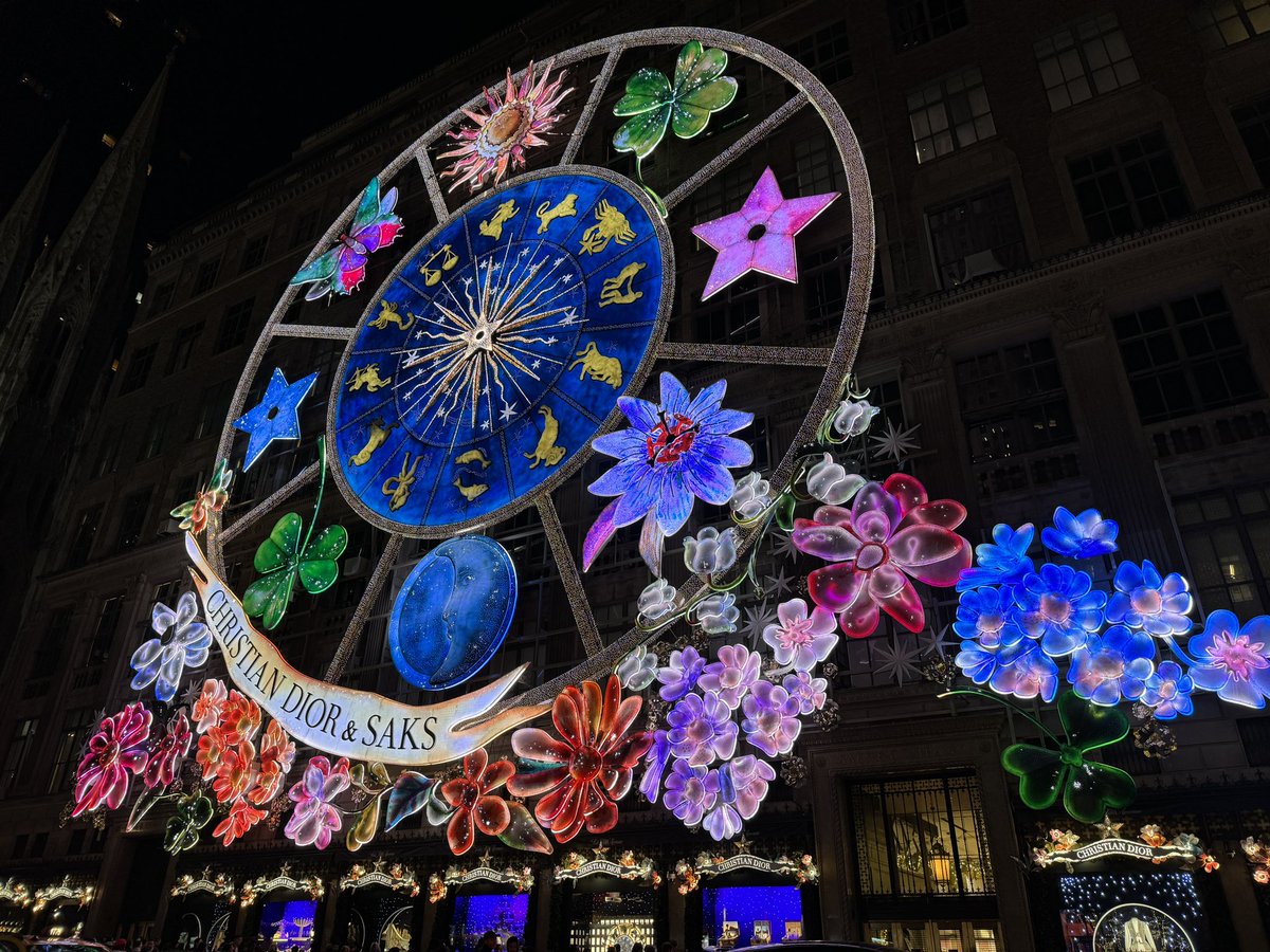 New York is always full of surprises! Great running into <a href="/ligmachad/">Linda Shad</a> <a href="/benawad/">Ben Awad</a>