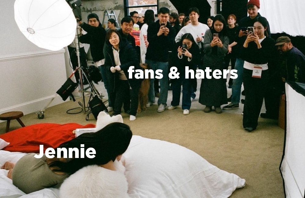 jnrbyjnkm's tweet photo. this is visual representation of what's happening on a daily basis like legit 24/7. I'm not even kidding. https://t.co/UbWeWfX02V