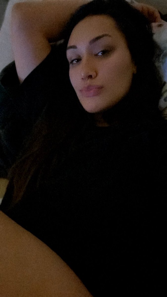 Allyyluna's tweet photo. https://t.co/r6RwN3p4Ja