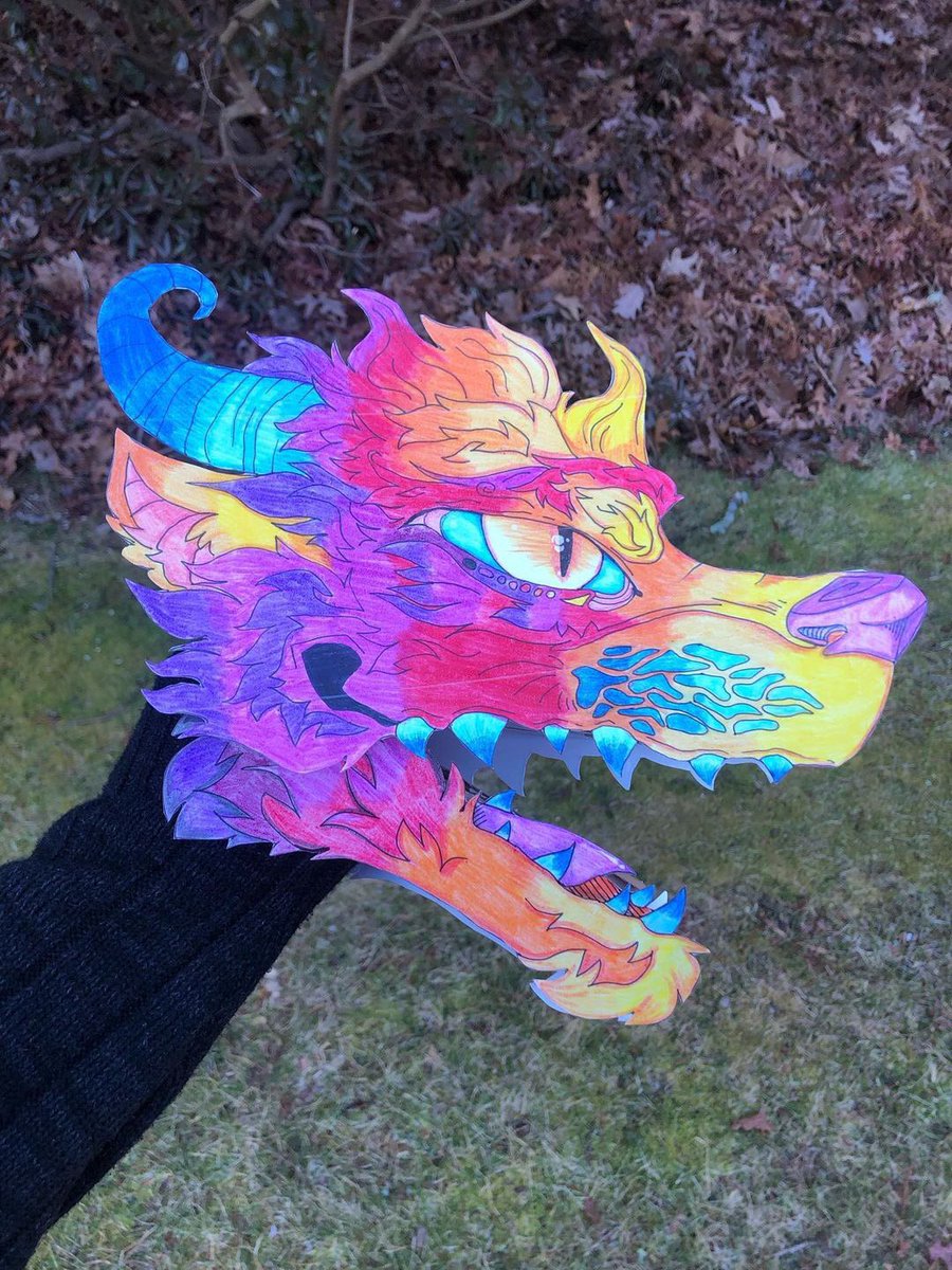 Artofmisswillow's tweet photo. He’s done!! #dragonart #art #drawing #dragonpuppet https://t.co/kgroFbHUsY