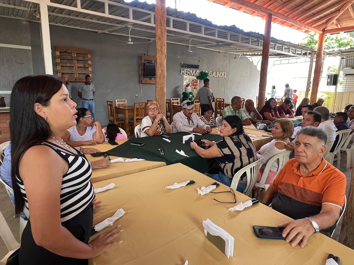 #17Dic23.Hoy domingo,nos fuimos a la Ciudad Madre d Venezuela.,El Tocuyo al tradicional Compartir Navideño del CEM AD Resistencia junto al Compañero Edgar Zambrano Vicepresidente , Karelis Heredia y Henry Ugas .Para todos nuestros compañeros, amigos y simpatizantes Feliz Navidad.