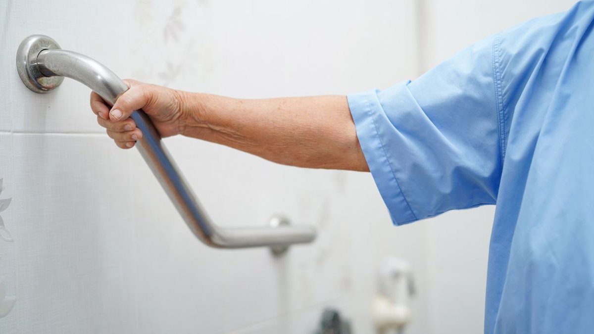 Why are bathrooms the most dangerous room in the house for seniors? Let's breakdown bathroom safety buff.ly/49f8s6p #safeathome #seniorcare #agingcare #elderlycare #Phoenix