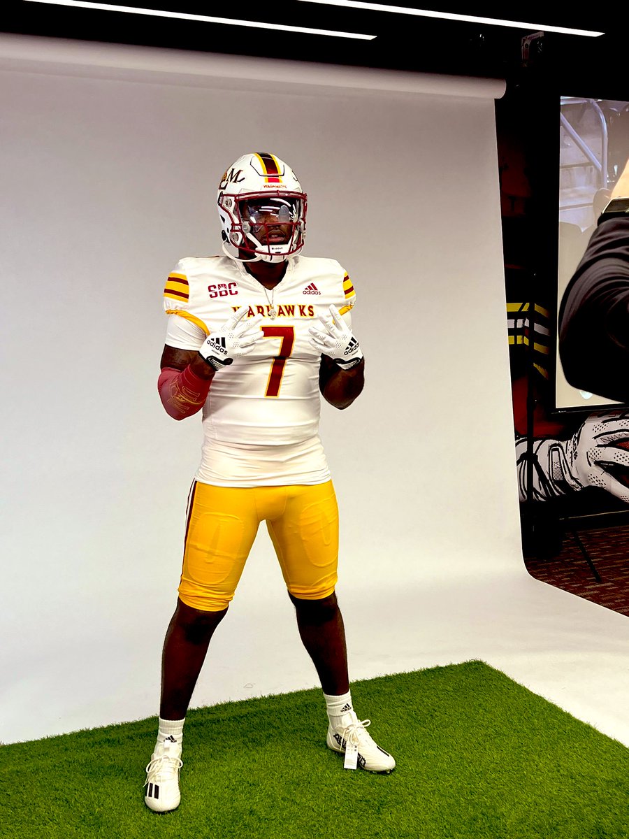 JD_Stewart4's tweet photo. Blessed to say that I’m 100000% committed to ULM !!!!!!! 
@TheJleavy1 @CadeK12 @Coach_Buckley11 https://t.co/usaxCyk4SZ