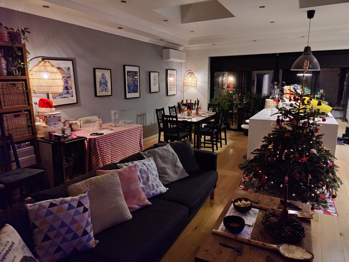 The Adobros (@theadobros) on Twitter photo DONE: the first of my Christmas Festive Feast Supper Clubs.
Tinola w/ rellenong manok roulade; hamon bulakenya; bibingka. My takes on some classic Christmas culinary traditions
Next one will be Friday 22nd December - tickets available via <a href="/eatwithlondon/">Eatwith London</a> eatwith.com/events/57354?d… DONE: the first of my Christmas Festive Feast Supper Clubs.
Tinola w/ rellenong manok roulade; hamon bulakenya; bibingka. My takes on some classic Christmas culinary traditions
Next one will be Friday 22nd December - tickets available via <a href="/eatwithlondon/">Eatwith London</a> eatwith.com/events/57354?d…