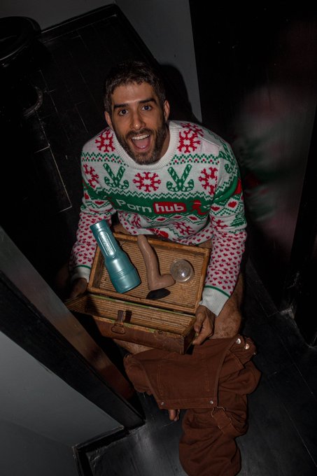 All i want for Christmas is a @FleshJack   https://t.co/IhXqMbcG2R https://t.co/SKiBHzu2df<a class="tags" href="/tag/fleshjack">@fleshjack</a>