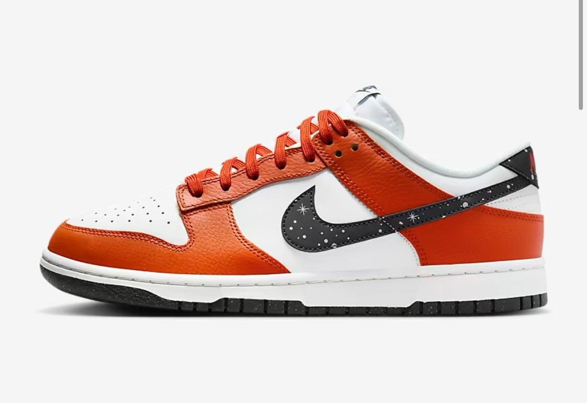 LiveSCS's tweet image. Nike dropping some unintentional Astros heat?