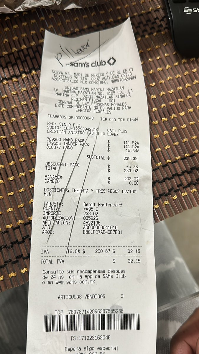 KrisS_JC's tweet photo. @SamsClubMexico pésimo servicio en el área de alimentos de su sucursal marina en Mazatlán , hora y media esperando un pedido de una hamburguesa , y los empleados del día de hoy groseros y sin el más mínimo sentido de empatía https://t.co/ICWUuYug5V