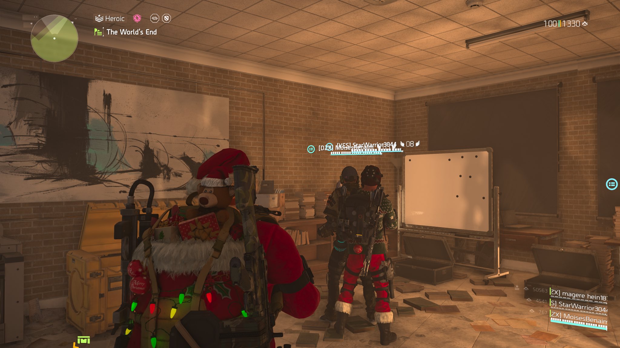 コムドット コムドット 🤍♟️❤️ Hoodie: @chromeheartsofficial