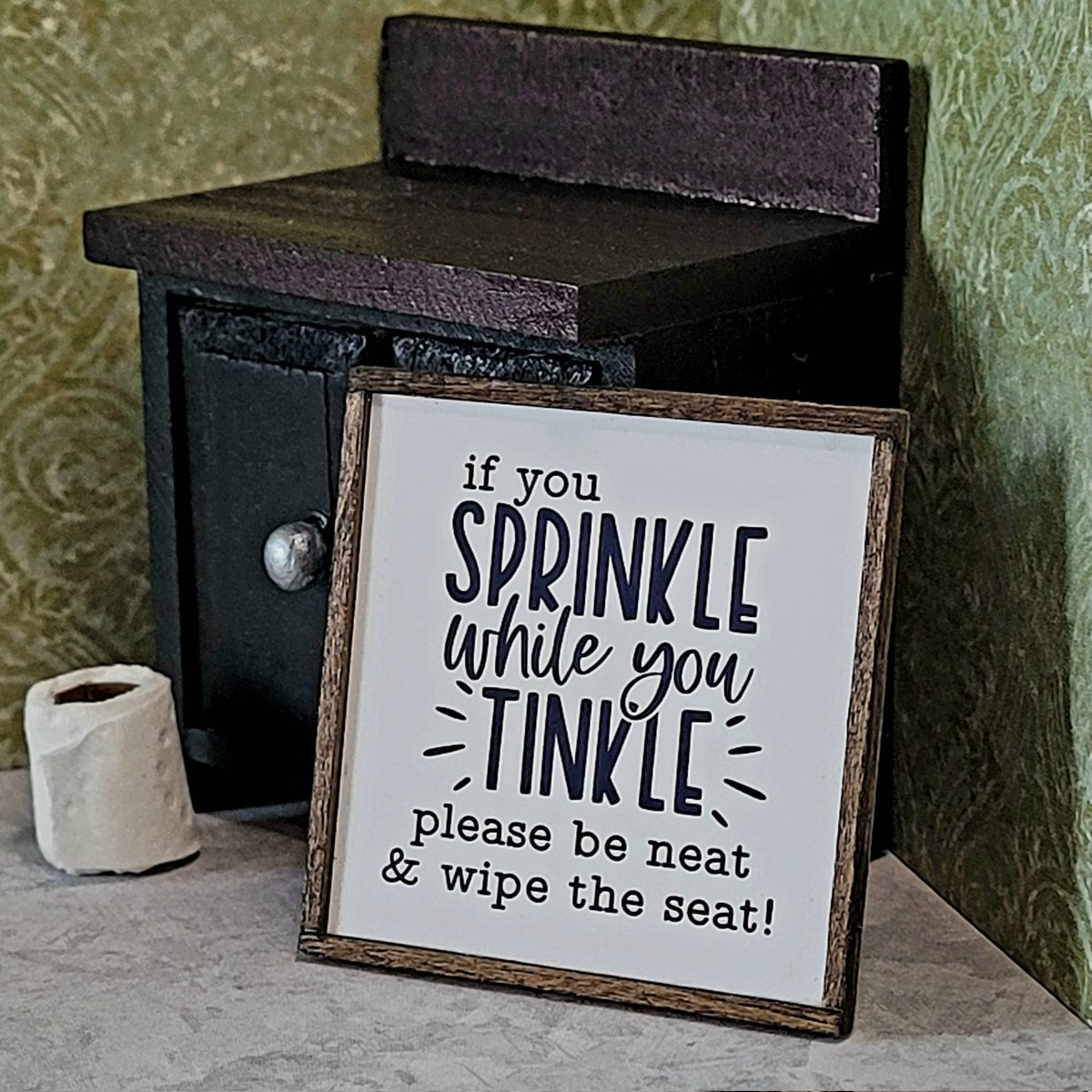 KimWarrenArt's tweet photo. 🏡💫 Add a touch of whimsy to your dollhouse décor with this witty, handmade treasure! Perfect for tiny spaces and big smiles! 😊🌟#Miniatures #DollhouseDecor #FarmhouseStyle #Handmade #TinyTreasures #BathroomSign https://t.co/Y5nxuOQPQL