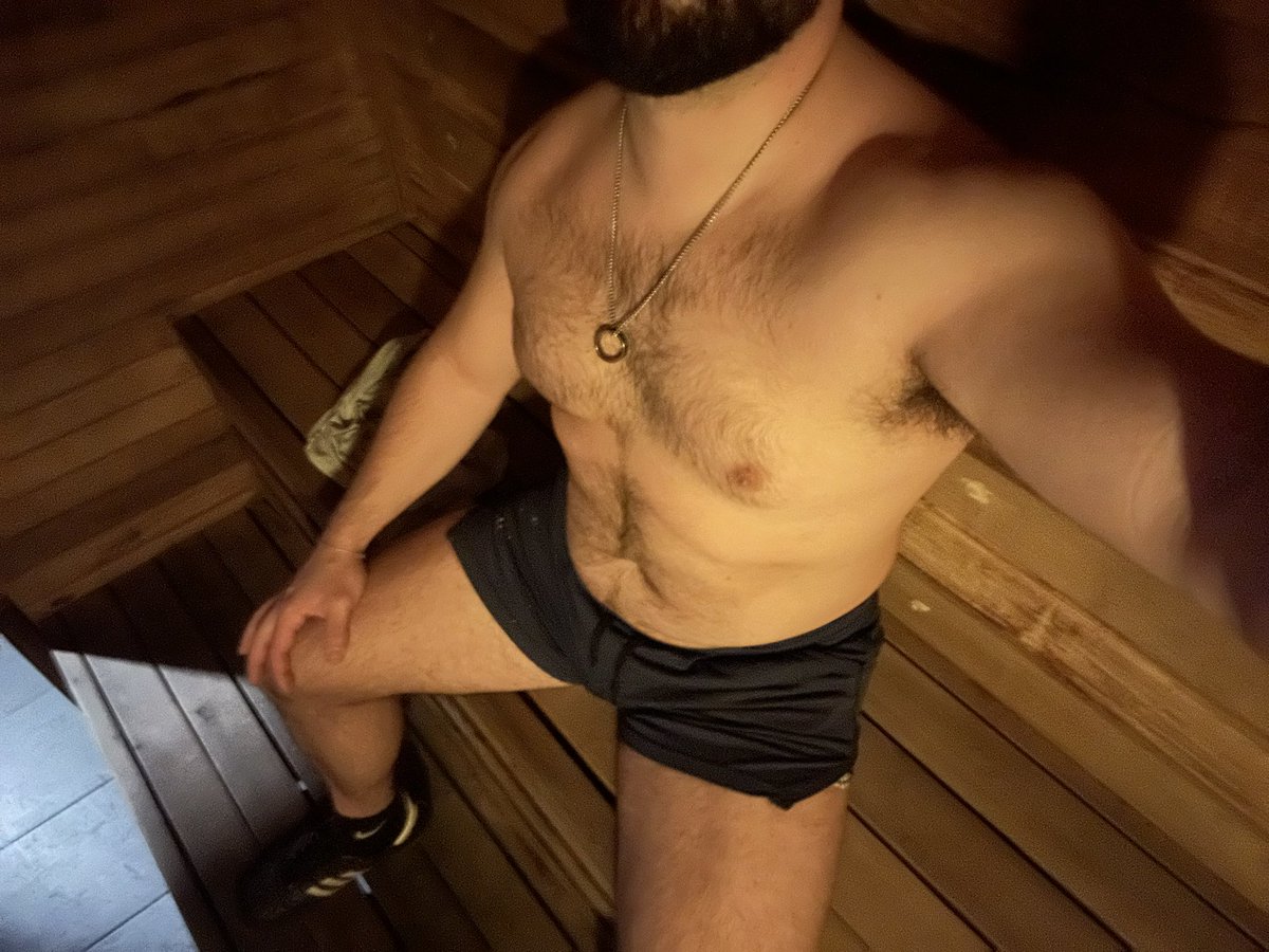Dambro808's tweet photo. Good day for a hot one🥵🥵🥵 #sauna #gay #gaysauna #gaybeef #gaythicc #gaybeard #bromo #gaybro https://t.co/wH8YXIH7wF