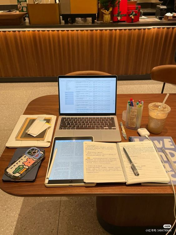 madeleine✶ tweet media