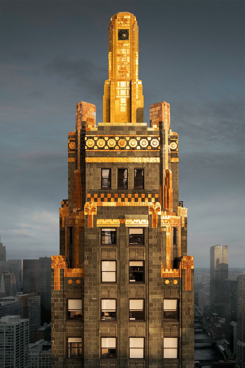 I traveled around the Midwest in search of the best Art Deco skyscrapers. Here are 10 you should know. Starting off strong with the Carbide and Carbon building in Chicago. 1929