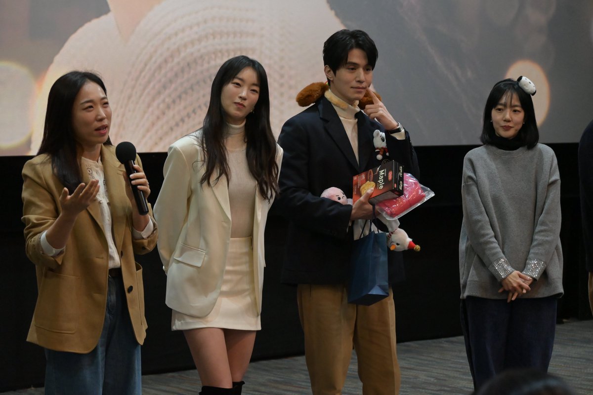 axdv12345's tweet photo. ์ด๋์ฑ Lee Dongwook
์์์ Lim Soojung
์ง์ด์ Ji E-Suu
์ด๋ฏธ๋ Lee MiDo
์ํ ์ฑ๊ธ ์ธ ์์ธ ๋ฌด๋์ธ์ฌ
movie Single in Seoul Stage greetings
2023๋
11์ 29์ผ
#์ด๋์ฑ #LeeDongwook #ใคยทใใณใฆใฏ
#์์์ #LimSoojung #ใคใ ยทในใธใงใณ
#์ง์ด์ #JiESuu #ใใปใคใน
#์ด๋ฏธ๋ #LeeMiDo #ใคยทใใ
#์ฑ๊ธ์ธ์์ธ 1941