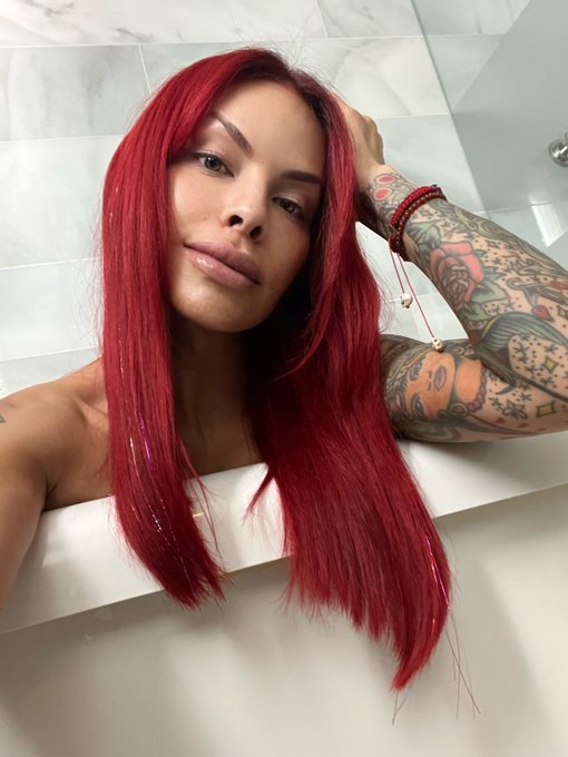 Did you miss me? https://t.co/cSwdtpFspj