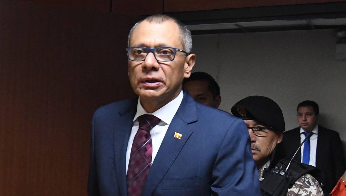 Jorge Glas se suma a la lista de correístas, prófugos o no, que han perdido protección al gobierno mexicano
ow.ly/Orll50QjyU2
