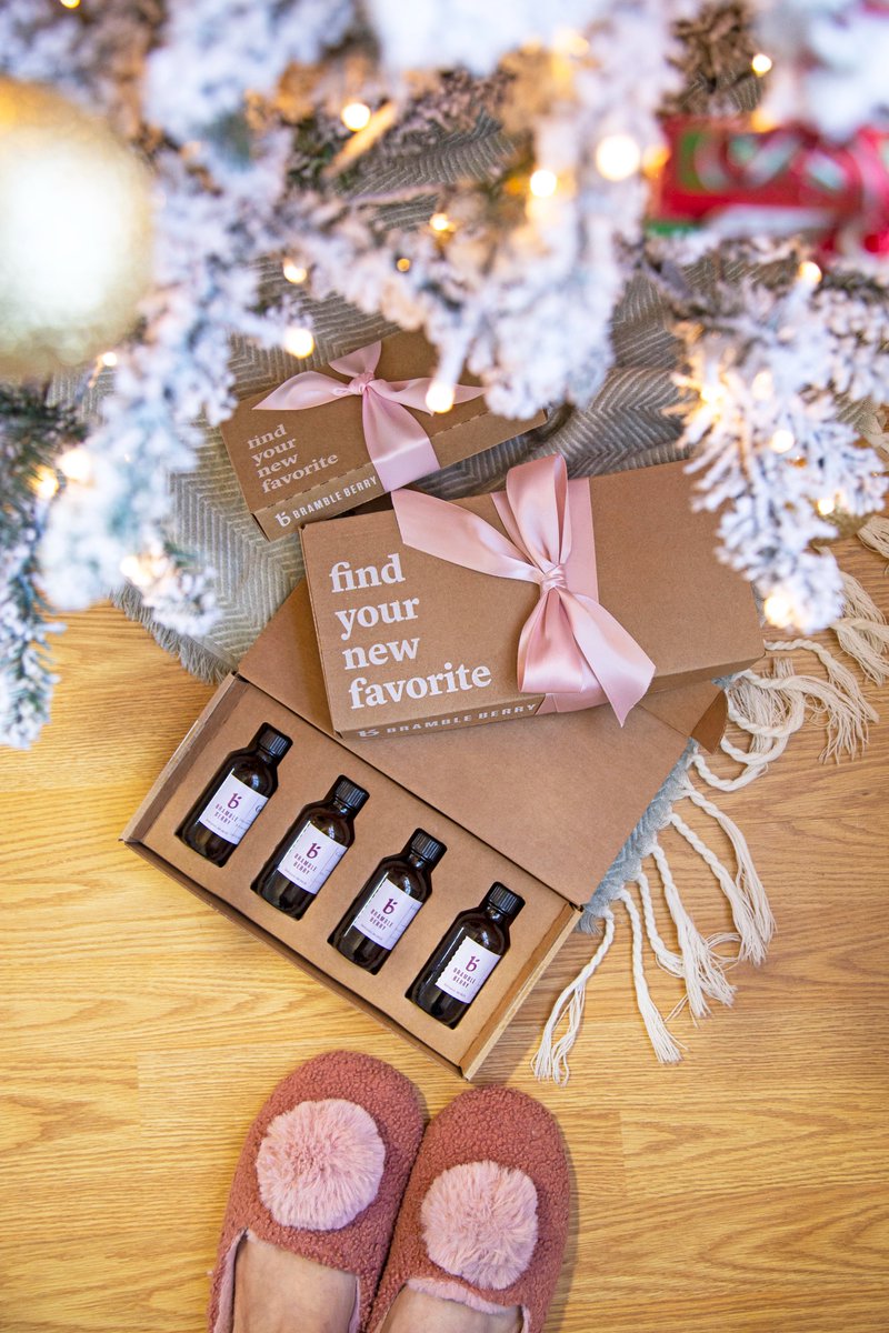 Santa’s sleigh is preparing for take-off 🎅🏽🎄 Now is the last chance to wrap up your holiday shopping!

Order by tomorrow, December 19th, and choose 2-Day Air shipping for delivery in time for Christmas. #BrambleOn