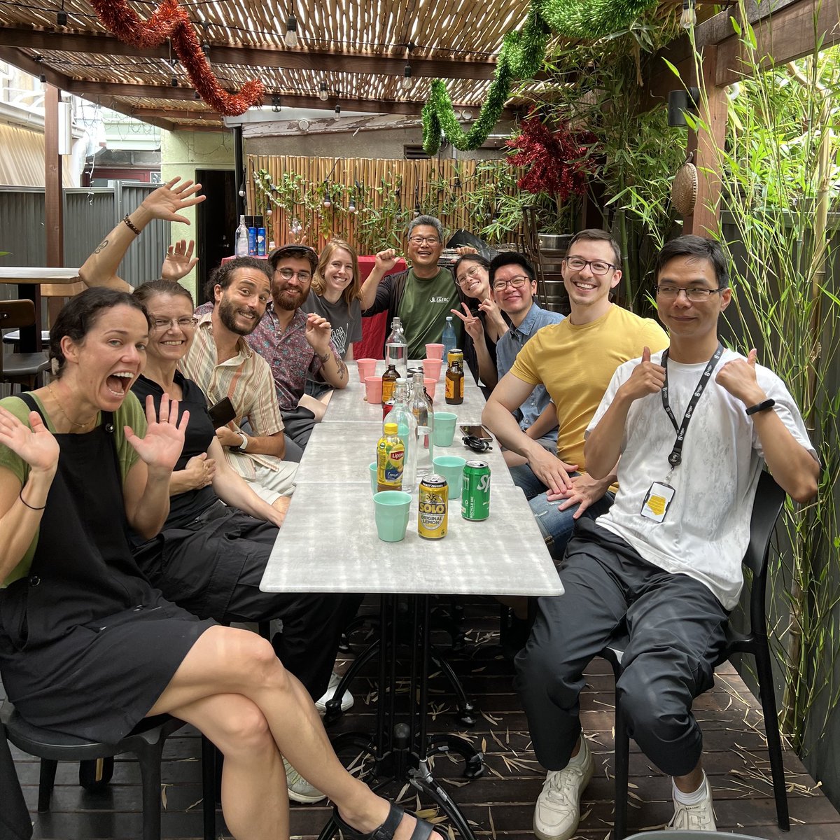 Lorenzo (@lorenzoricolfi) on Twitter photo The gang gathered today for an Xmas lunch 🎄🎅 thanks <a href="/itchyshin/">Shinichi Nakagawa | 中川震一</a> for the meal, and thanks everybody for being there. #academia #lablunch The gang gathered today for an Xmas lunch 🎄🎅 thanks <a href="/itchyshin/">Shinichi Nakagawa | 中川震一</a> for the meal, and thanks everybody for being there. #academia #lablunch