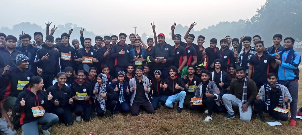 GkpDevendra's tweet image. Gorakhpur inex ka #mairathan Daud
#Gorakhpur_Vidyapeeth #physics_wala ka participate