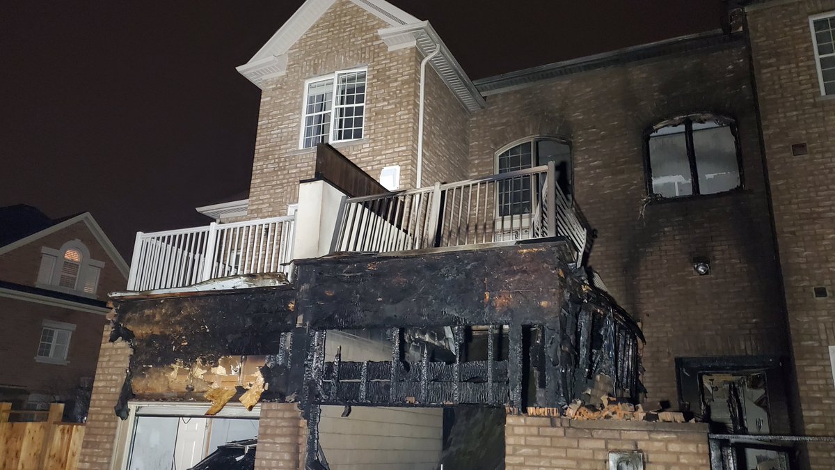 Townhouse destroyed by fire overnight Saturday on Minturno Lane in #Markham. Fire started in the garage and spread to the second floor. No reported injuries.