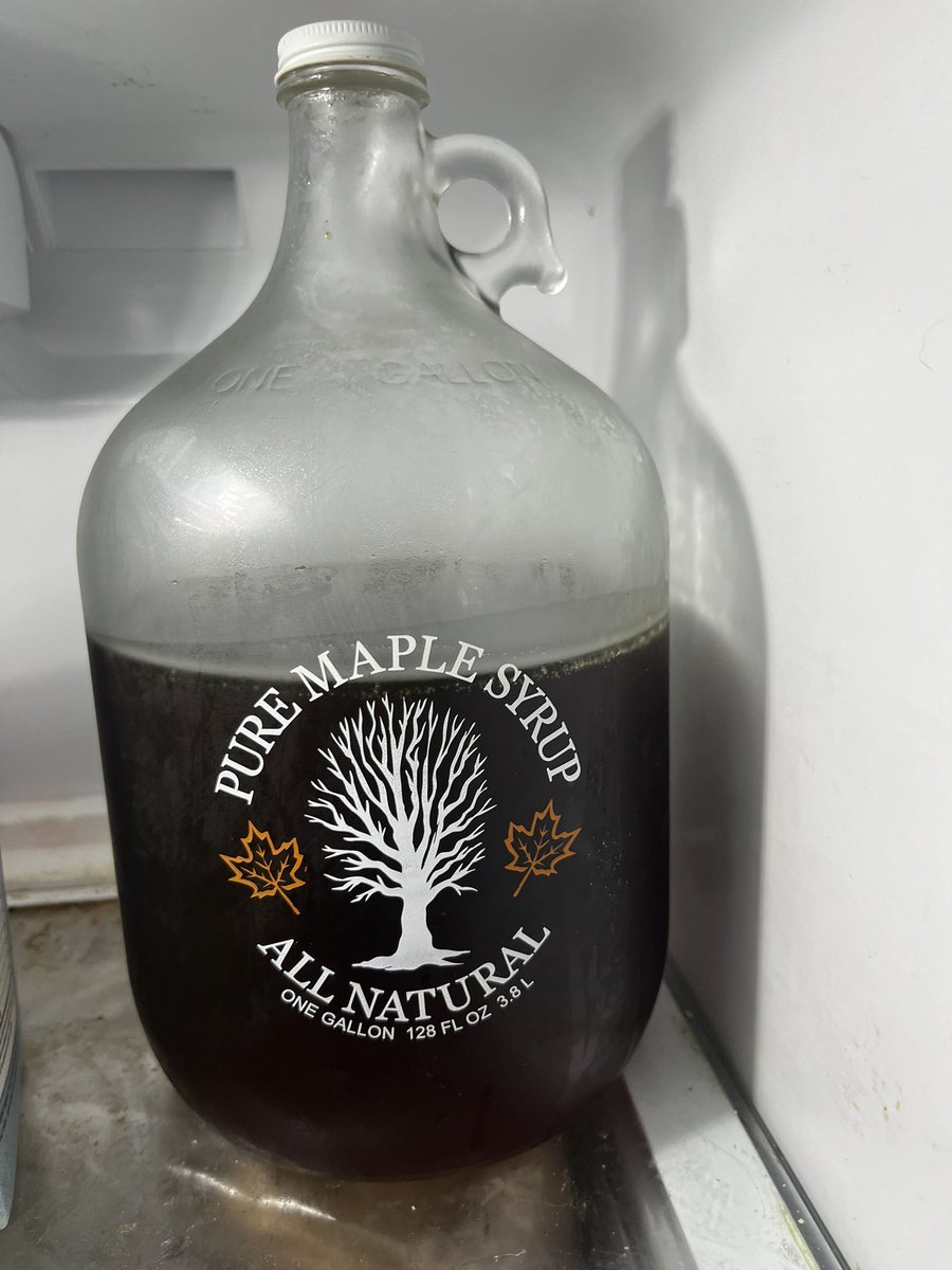 collinsnyc's tweet image. Happy #MapleSyrupDay!