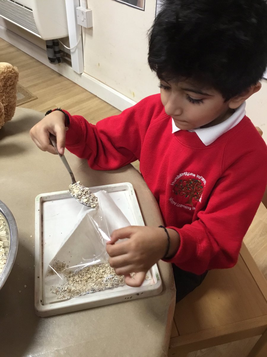 Every year this activity is a firm favourite ...sparkly  reindeer food to put out on the lawn on Christmas Eve.... making magical memories in nursery.
<a href="/Humboinfants/">Humberstone Infants</a> <a href="/HIAMrsRadwan/">Mrs Radwan</a>