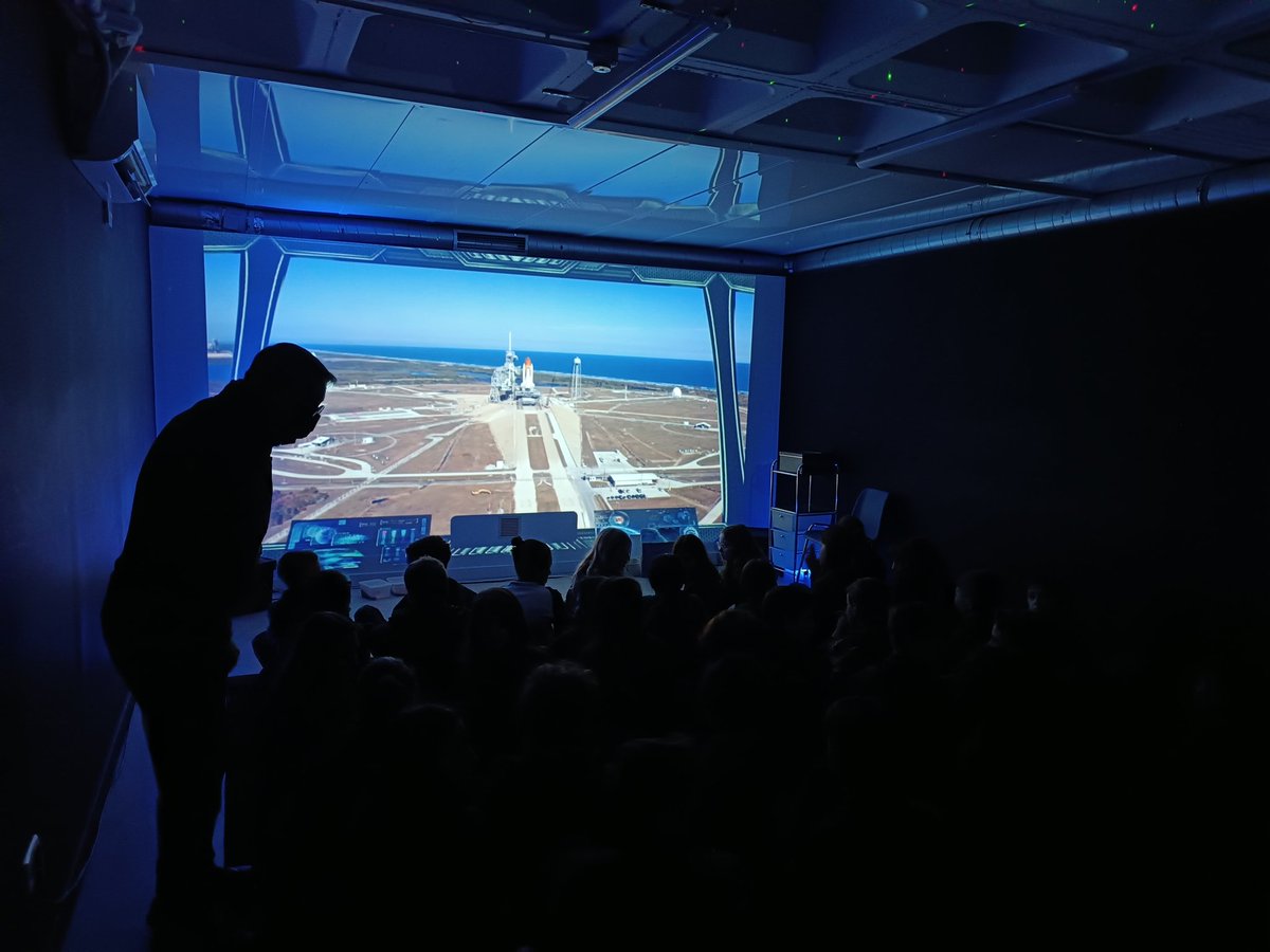 Hemos llegado a la estación 🚀 <a href="/HBSTORREJON/">Humanitas Torrejón</a> <a href="/fgonzalezrios15/">Félix González HBST</a> <a href="/mgnegueroles/">María Gª Negueroles</a> <a href="/alexHBST/">alexhbst</a> <a href="/noeliahbst/">noehbst</a> <a href="/PatriHBST/">PATRI HBST</a>