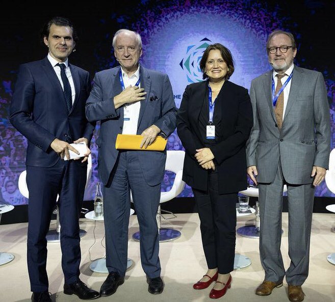 It was good to be back in Marrakech for the @Atl_Dialogues, which annually convenes policy & business leaders from Africa, the Americas & Europe. I had the pleasure of moderating 2 high-level panels, including former Spanish FM @anapalacio & former French FM Hubert Védrine