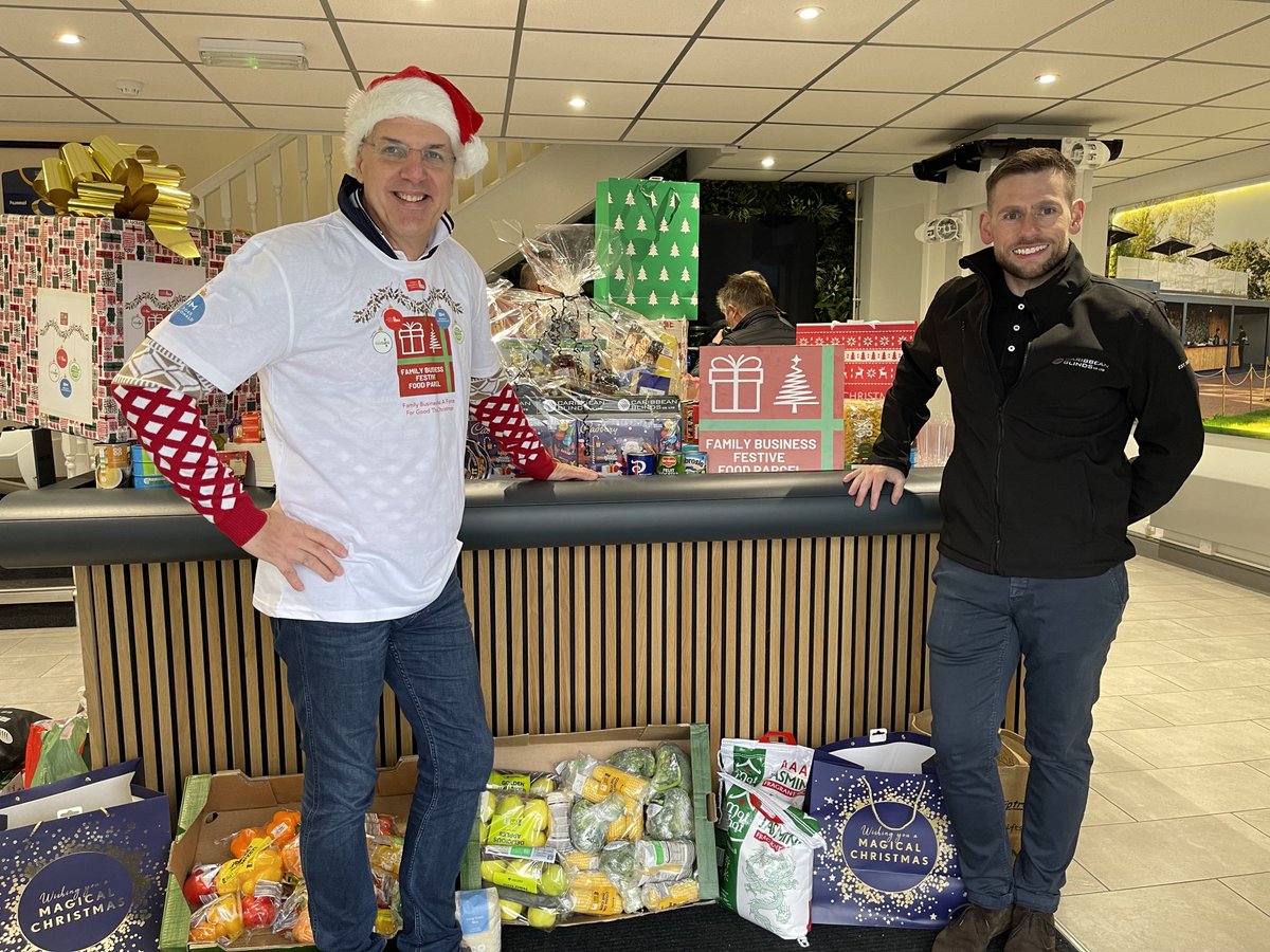 cbsolarshading's tweet photo. We’ve receive word from ⁦@FamilyBizPaul⁩ that they have collected a total of 245kg of food from across the nation, which would equate to creating 604 meals for those in need over Christmas. What an amazing result, and what a difference this will make to many 🎄 https://t.co/zzkZfV0HGA
