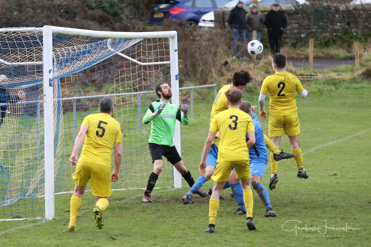 Photos from Saturday's match between @FulwoodAms1924 And @SlynewithHestFC flickr.com/gp/192717255@N…