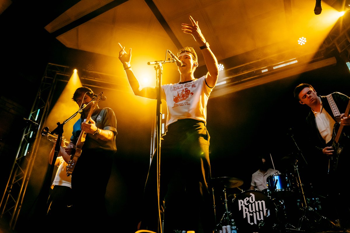 🫵Did you come to Red Rum Club’s show last week?

Docks Academy was thrilled to welcome Brass-infused indie sextet <a href="/RedRumClub/">Red Rum Club</a> back to Grimsby for a sold-out night with us, with support from <a href="/cuspband_/">CUSP</a> (which was also ace to welcome them back too!)

📸Ace pics by Emma Gibbon