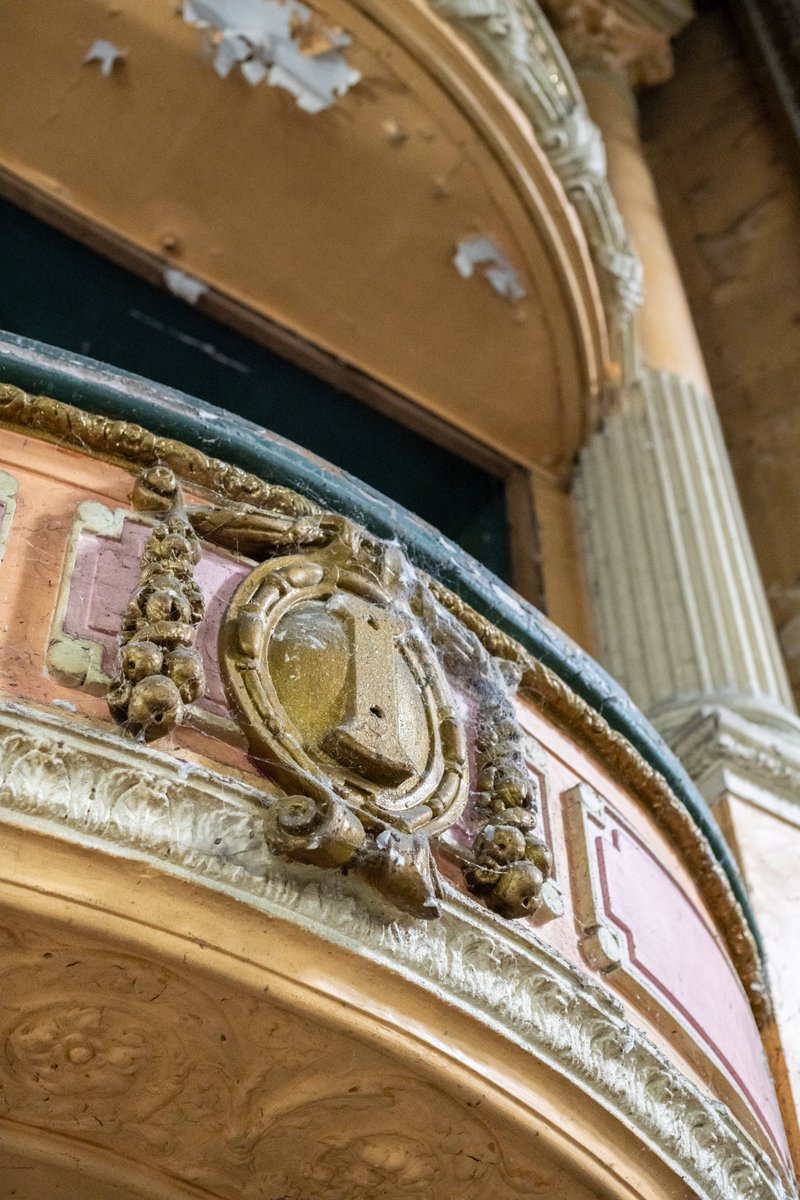 Lovely close up detail of the #BertieCrewe decorative plasterwork by Paul Harris on @HeritageOpenDay at the #BurnleyEmpire 📸 #Burnley #Lancashire