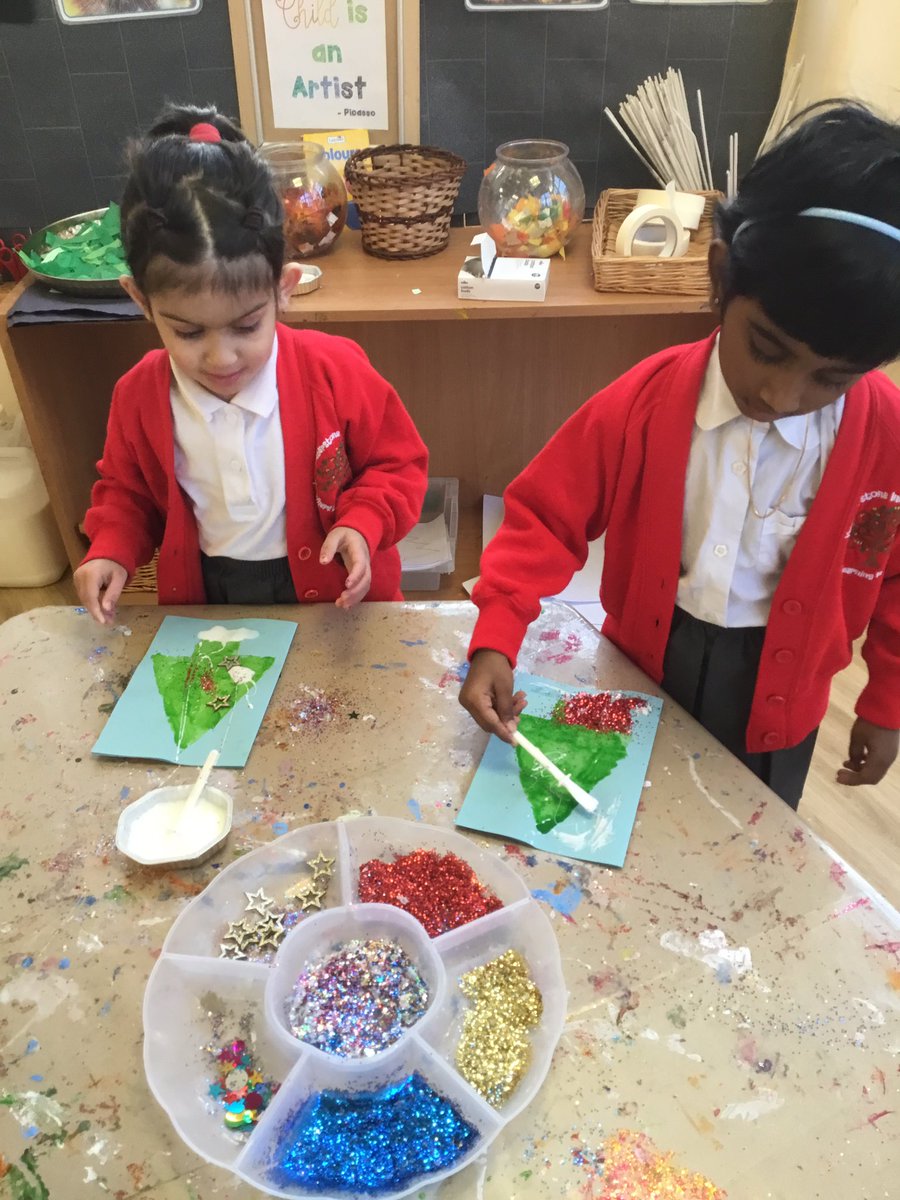 Festive activities in nursery .... lots of activities to keep our children engaged in this exciting last week... we have our party on Wednesday morning and our Christmas sing a long on Friday, we hope you can join us xx 

<a href="/Humboinfants/">Humberstone Infants</a> <a href="/HIAMrsRadwan/">Mrs Radwan</a>
