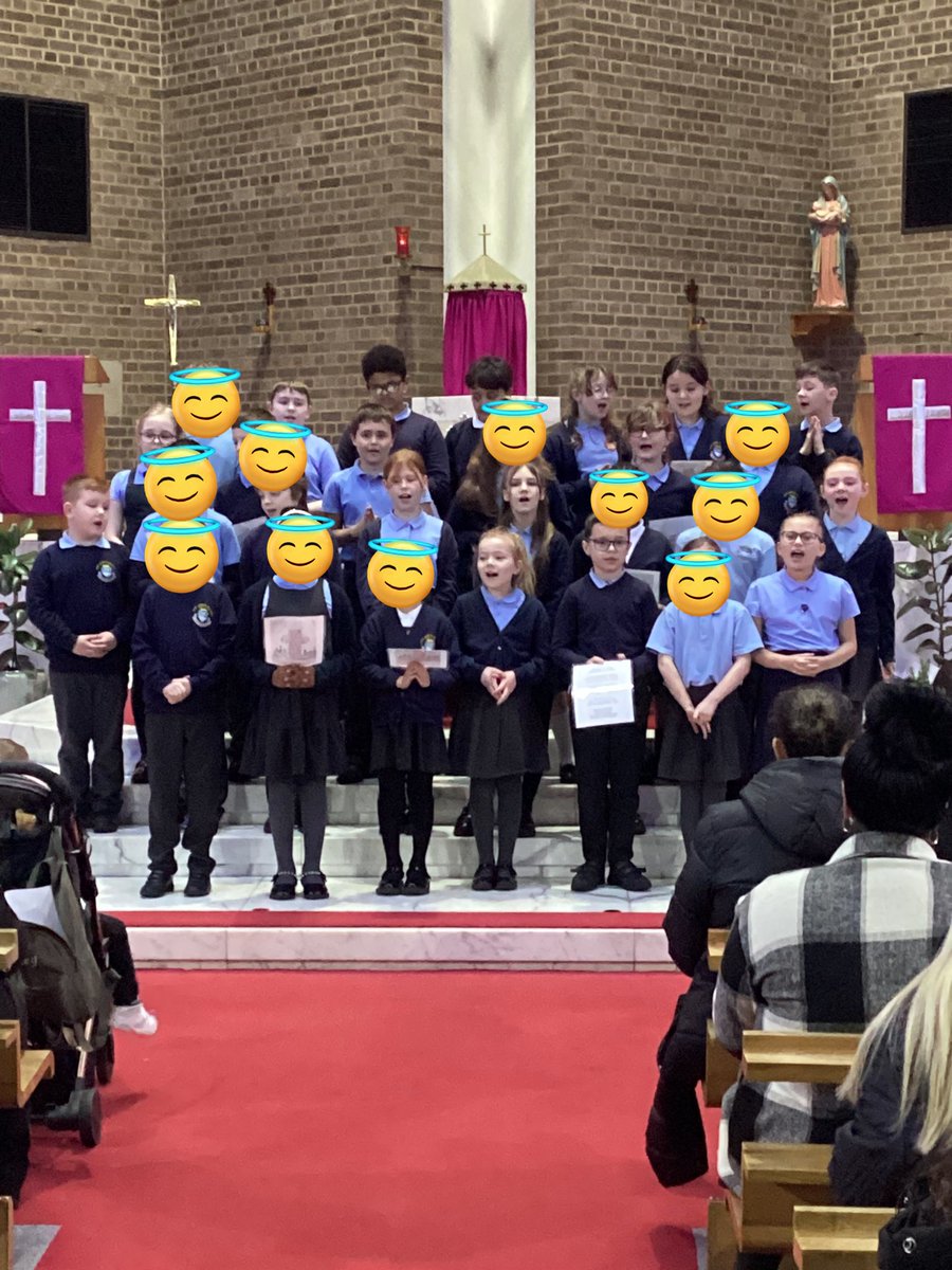 ‘We 3 Kings’ sang in Our Lady’s Help of Christians Church by our Year 5 class. They sang beautifully and made us all ready for Christmas. Thank you Year 5 @OurLadyandAllS1 #Catholiclife