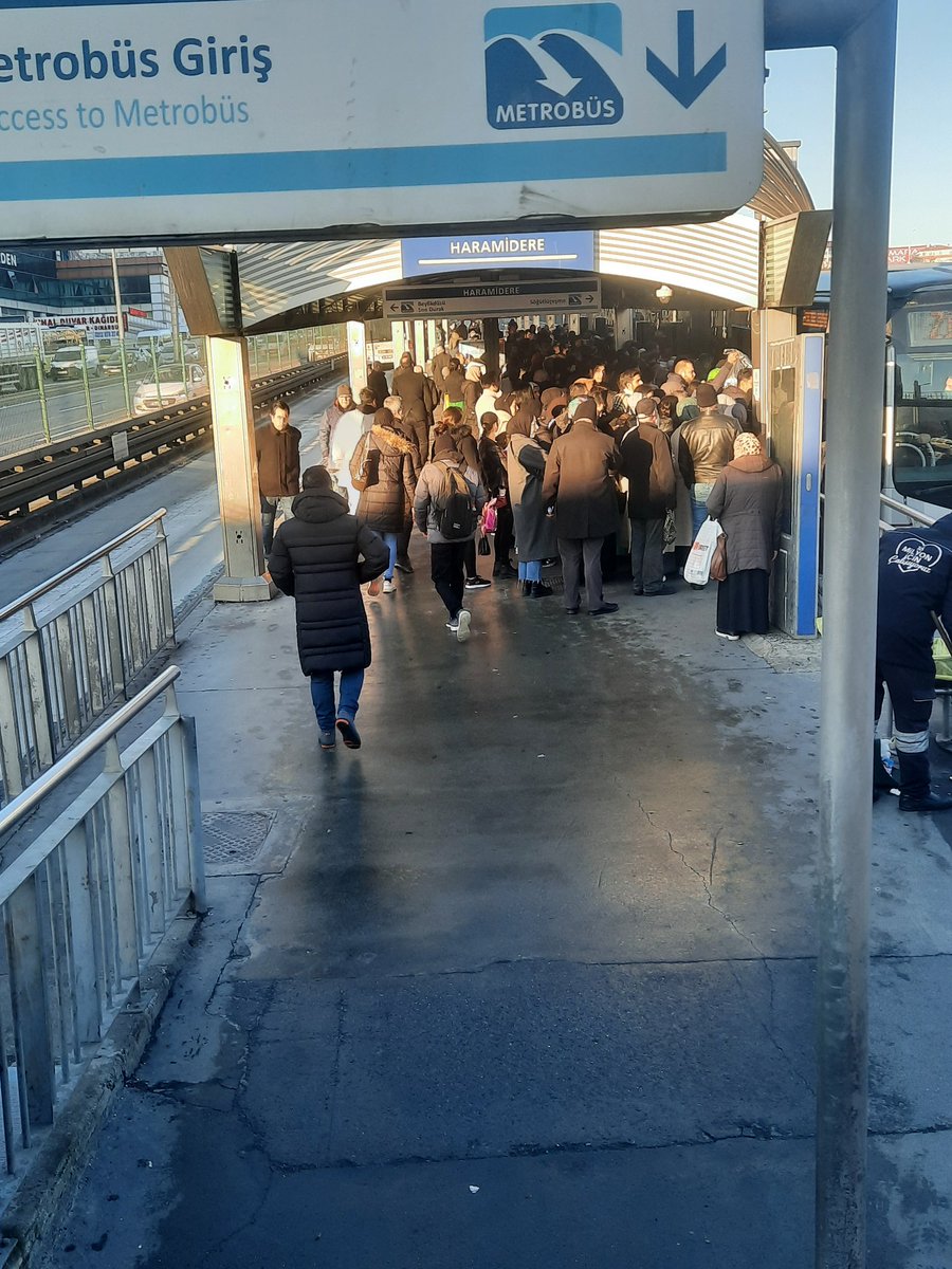 Artık diyecek bir kelime bulamıyorum.<a href="/IBBcozummerkezi/">İBB Çözüm Merkezi</a> <a href="/ekrem_imamoglu/">Ekrem İmamoğlu</a> <a href="/mt_goksu/">Mehmet Tevfik Göksu</a> (Mehmet bey sizi etiketlememin sebebi belki siz dile getirirsiniz bu büyük sorunu )