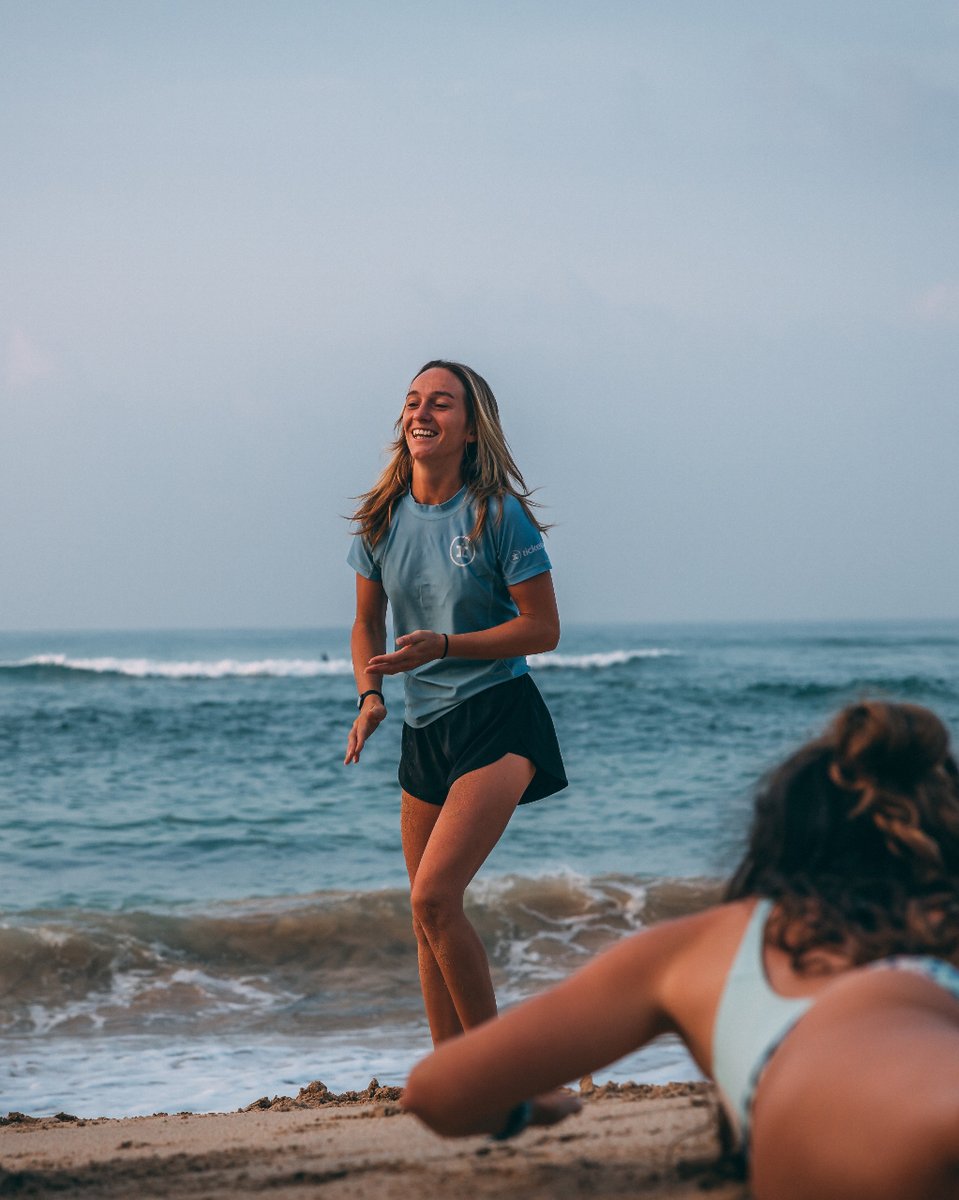 Life's Good in the tropics.🌴
📸 @ruaridhkidd
#ttrlifesgood #learntosurf #surfing #surfadventure #srilanka #tropical #ttrsrilanka #paradise #ceylon #surftrip #ahangama