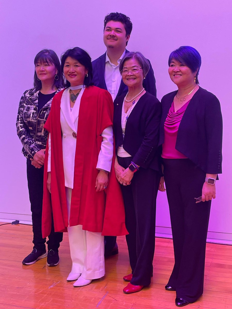 maichennz's tweet photo. @BarmesLizzie @ShiYunZhao @MindyWishart Whanau and the tall young man is my son Jack Chen-Sinclair, the next great playwright and NZ’s answer to Henry Golding https://t.co/9bD3EZdsHL