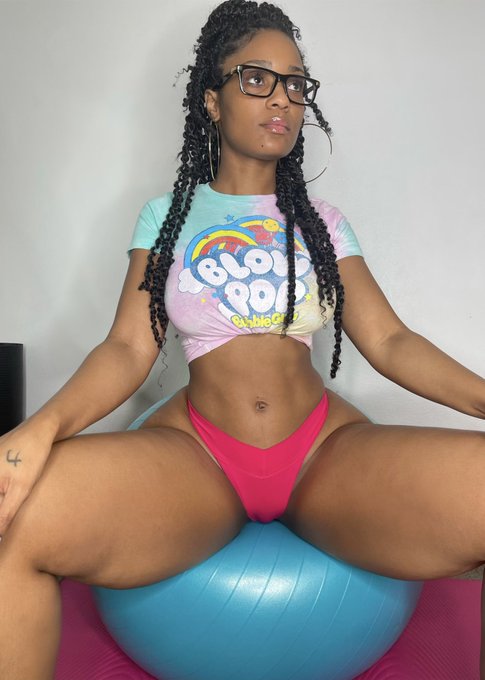 I need some balls in my mouth https://t.co/TW7TG3pHsj