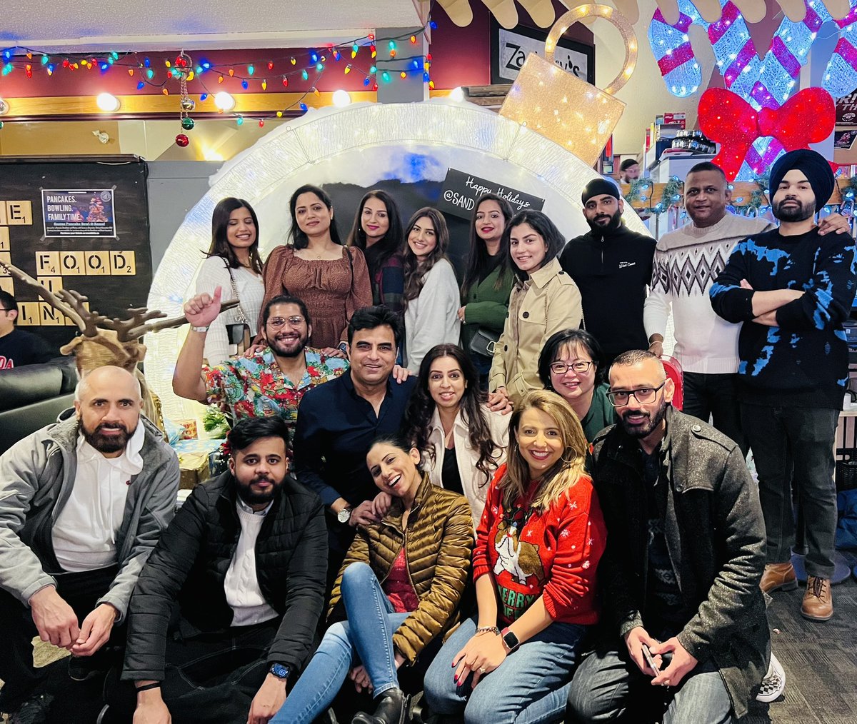 Wishing everyone a happy holiday season, from my work family to yours🌲

#NewtonPowerhouse