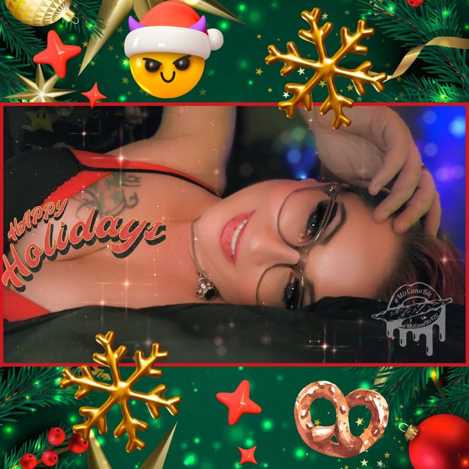 Happy Holidays!!! #Holidays #lights #naughty #nice #gifts #wishlists https://t.co/kvI61oqp05 https://t<a href="/tag/holidays"class="tags">#Holidays</a><a href="/tag/lights"class="tags">#lights</a><a href="/tag/naughty"class="tags">#naughty</a><a href="/tag/nice"class="tags">#nice</a><a href="/tag/gifts"class="tags"><span>#gifts</span></a><a href="/tag/wishlists"class="tags"><span>#wishlists</span></a>