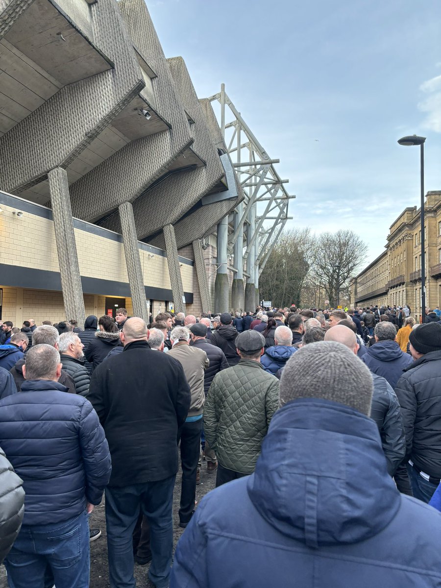 So @NUFC pushed for extra tickets for their own benefit, 1700 taken for players, staff and corporate. 5 months in digital tickets and it’s still a shambles but get there early they say, Just waiting on the one that says, bring your camera.