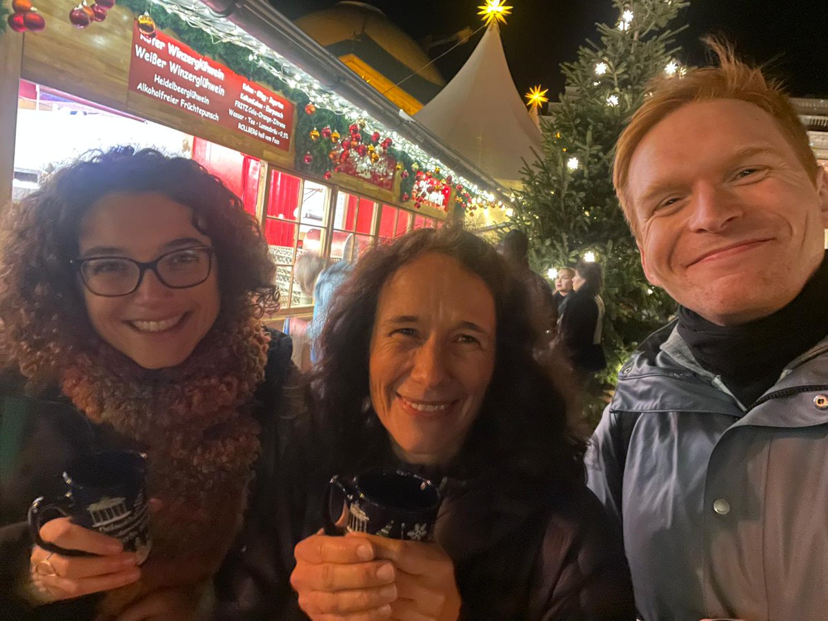 Looking forward to talking about Inequality in Science @DIW_Berlin today. Thanks to @CharlyBartels for inviting me and to @MoritzLubczyk & @martinauccioli for the best pre-seminar walk ever - with mulled wine.