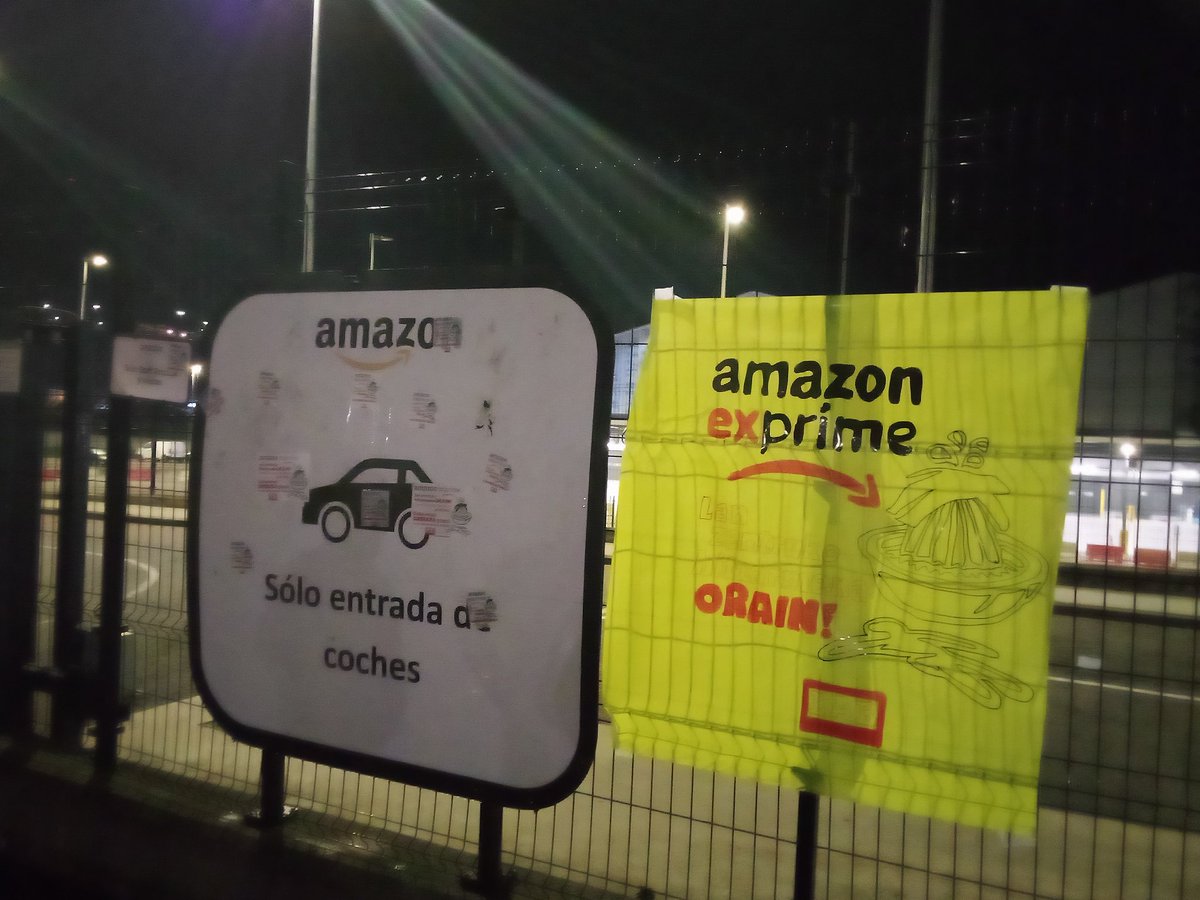 LAB_InterDept's tweet photo. Strike at Amazon Trapagaran in the Basque Country.
Production at a complete standstill and support from temporary agency workers despite company's threats.
#AmazonBorrokan #AmazonGreba #AmazonStruggle #AmazonStrike https://t.co/MDqP6tWdu1
