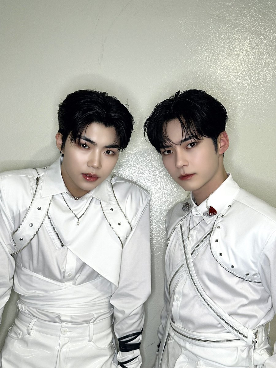 GW_501's tweet image. 🦋 #성한빈 #박건욱